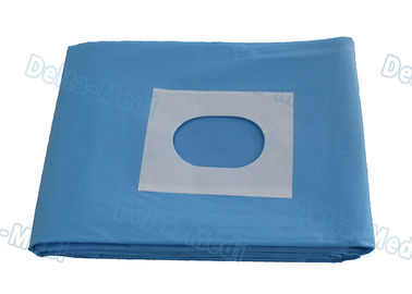 Αποστειρωμένη μπλε μίας χρήσης χειρουργική Drapes χρησιμότητα SMS Drape με την αυλακωμένη τρύπα/κολλητική ταινία
